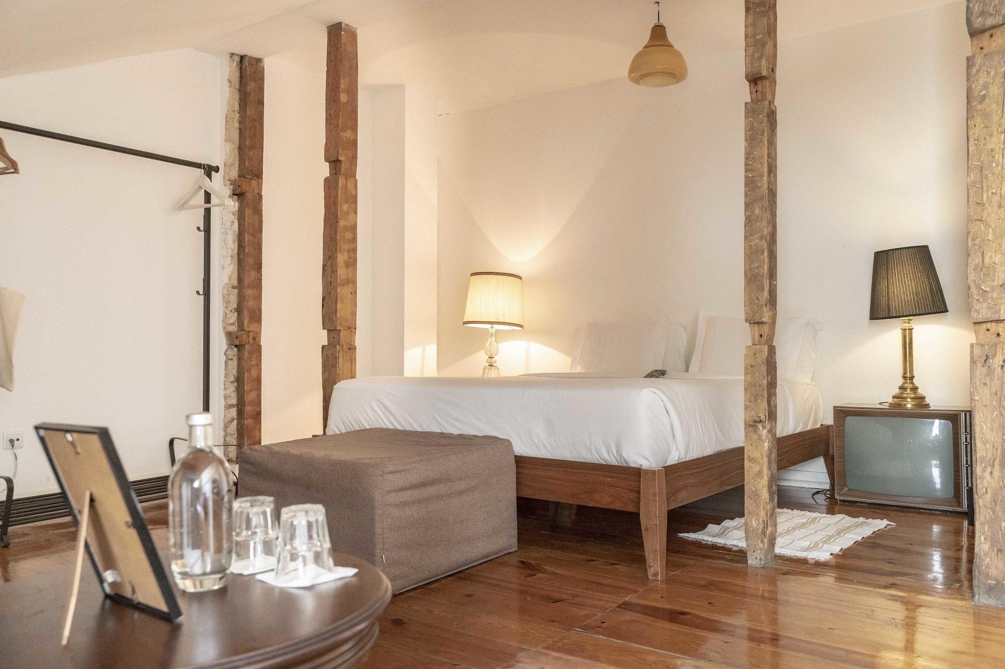 Independente Principe Real Hostel Lisbon Luaran gambar